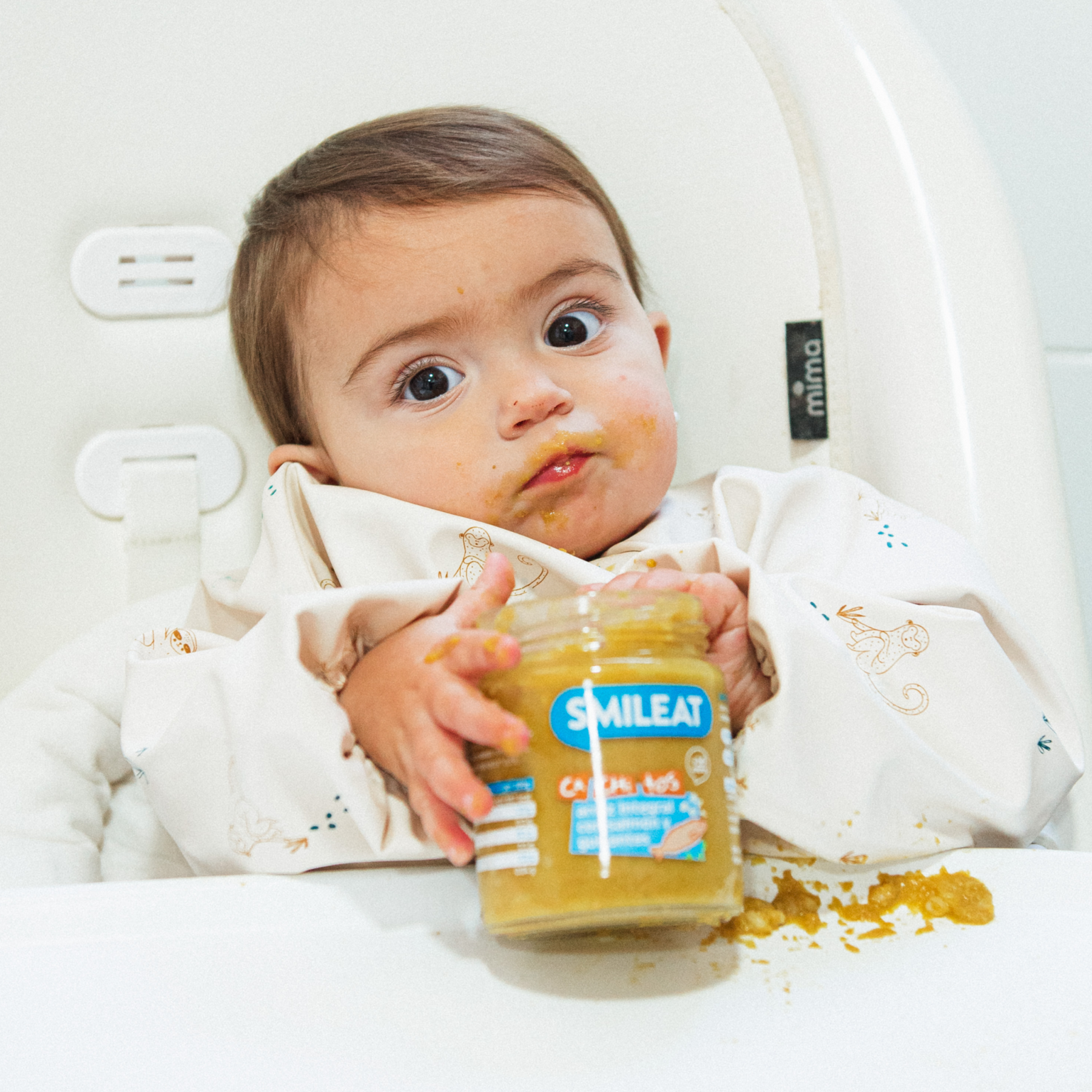 Boiões de PE-DA-CI-NHOS arroz integral com salmão e ervilhas